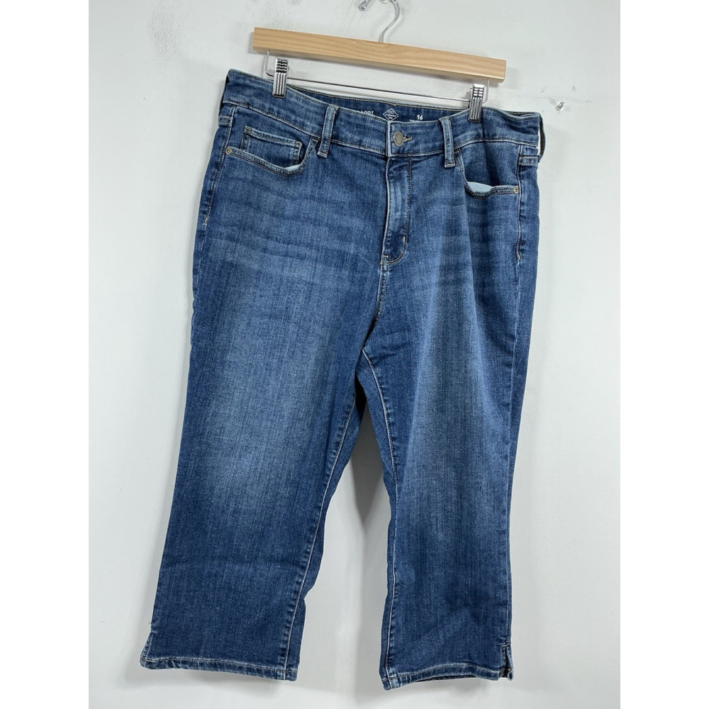 Womans Excellent Condition St John’s Bay Capri Blue Jeans 16 0112/J-3